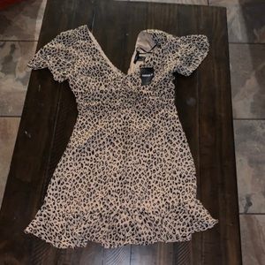 Cute never worn leaopard mini dress.